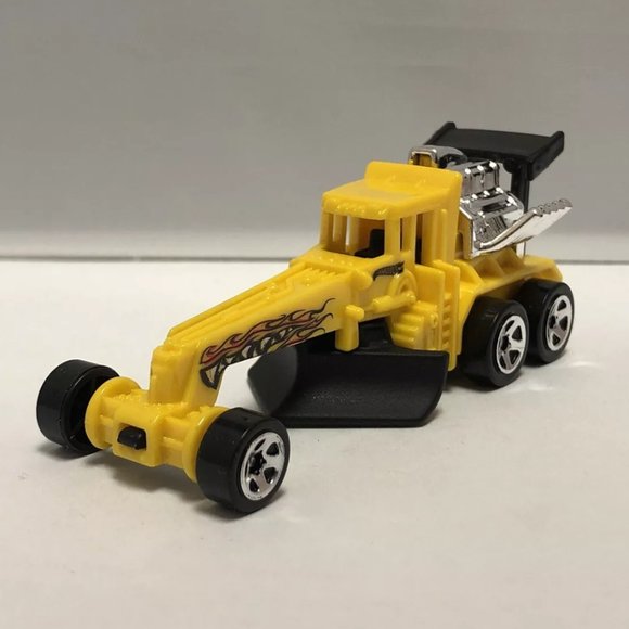 Hot Wheels Yellow Street Cleaver Plow Truck Mattel - Picture 3 of 9